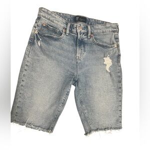 GAP 🩳 Blue Distressed 9'' Bermudas jean shorts, size 4/27 Looks new 💙